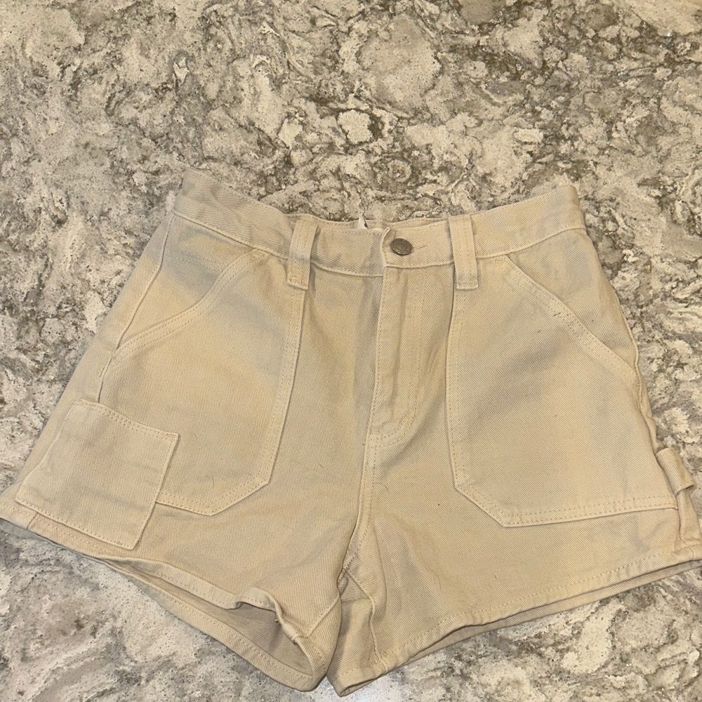 PacSun Women's Beige Cargo Shorts